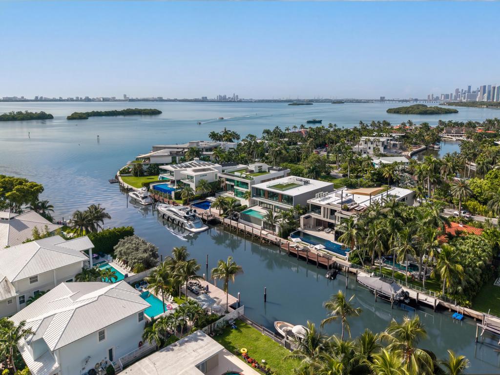 Prime Waterfront Living
